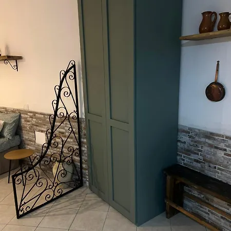 Tinnari Apartment *